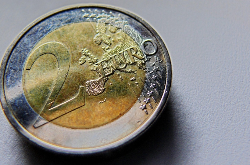 欧易合约查询功能大升级 实时多空比持仓量一屏全览
