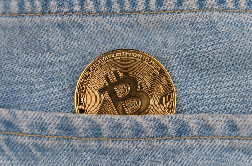 AI翻译引擎准确率达99.5%!欧义交易所英文版覆盖全球200国